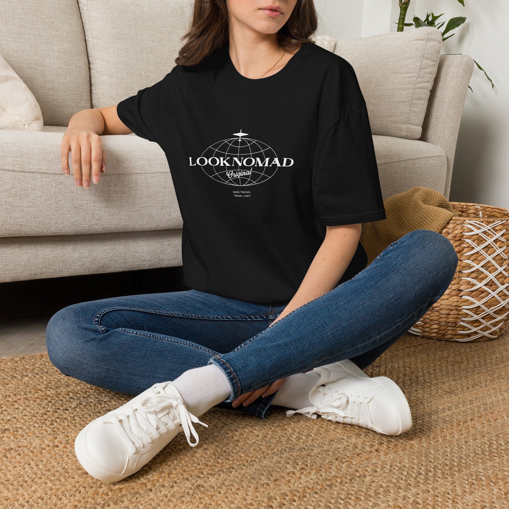Minimal Black T-Shirt — Classic Casual Tee for Everyday Wear