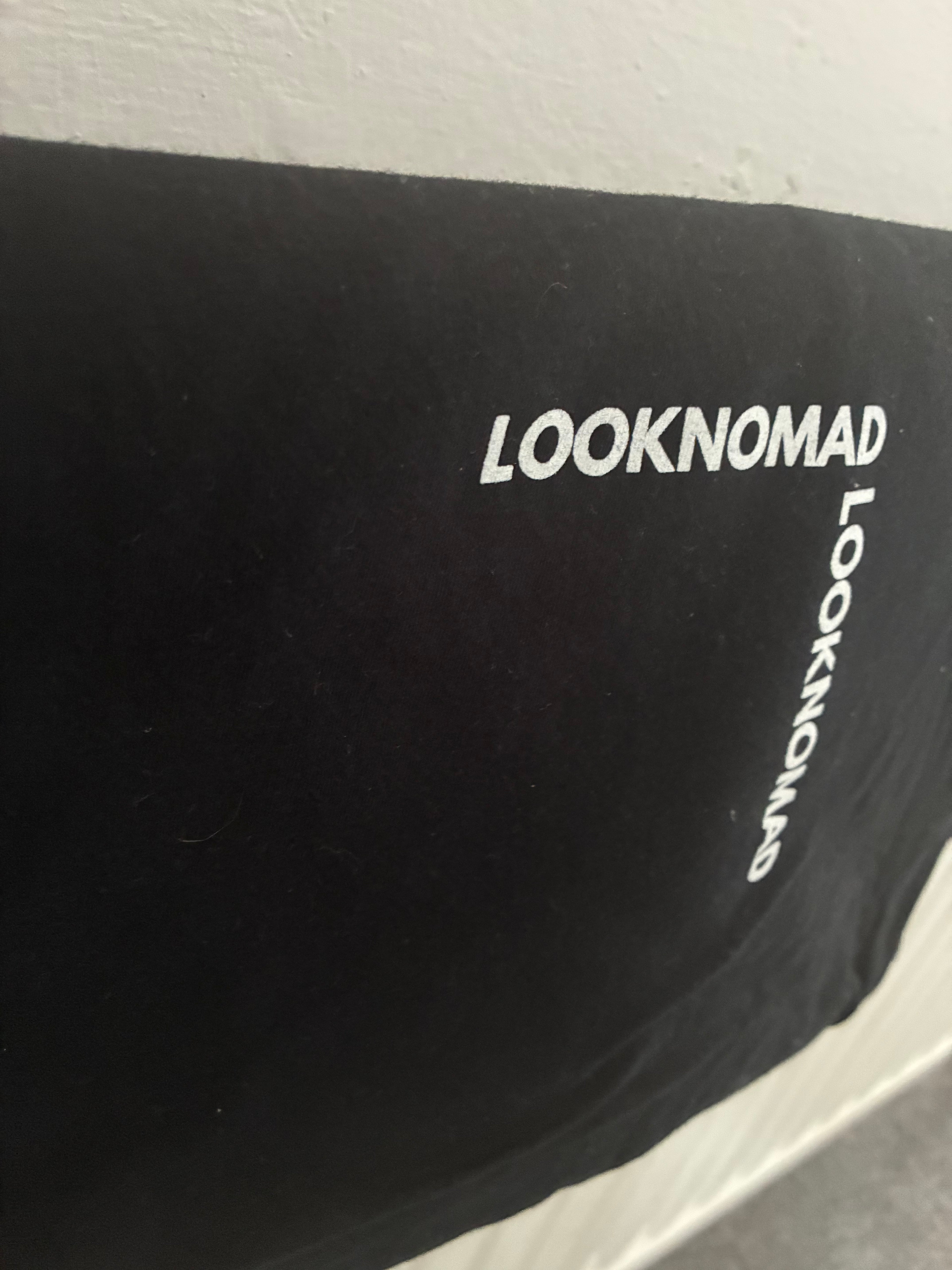 LOOKNOMAD Minimalist Corner Logo Tee