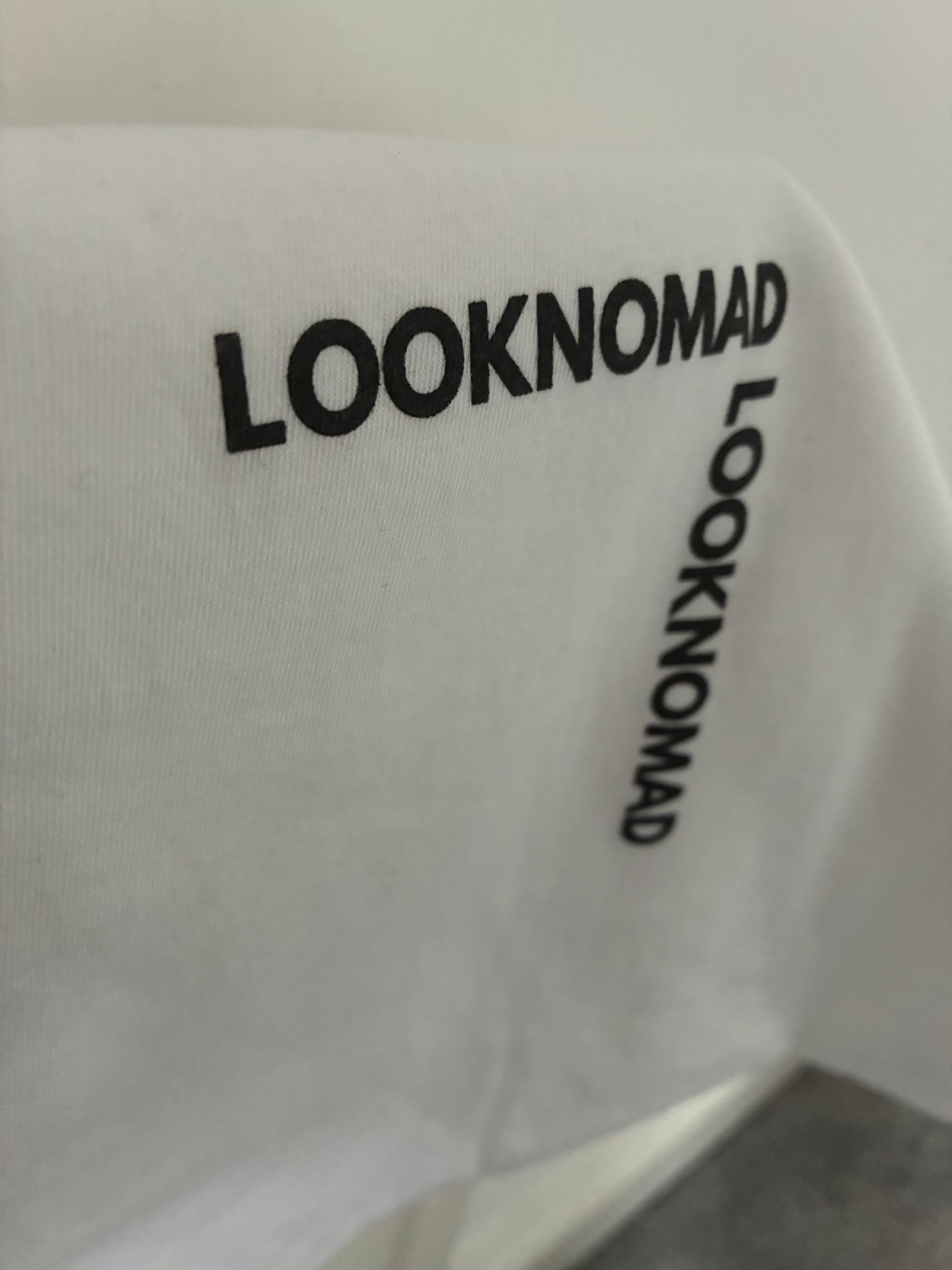 LOOKNOMAD Minimalist Corner Logo Tee